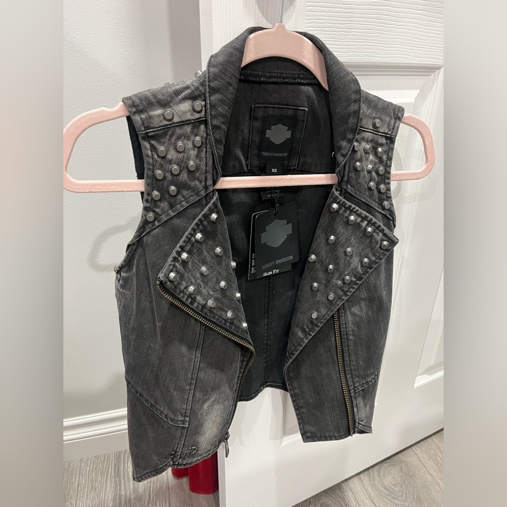 Grey Harley Davidson vest
